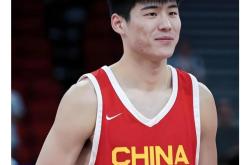 开云综合娱乐 -关于里程碑夜广东宏远远射贴柱，欧篮联赛后刷纪录，球迷炸锅，阵容厚度经受考验的信息